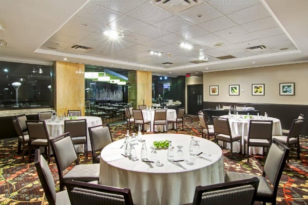 Delta Hotels by Marriott Toronto East image 13