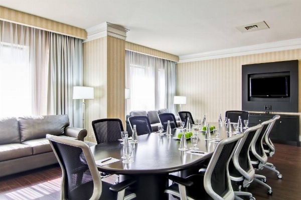 Delta Hotels by Marriott Toronto East image 28