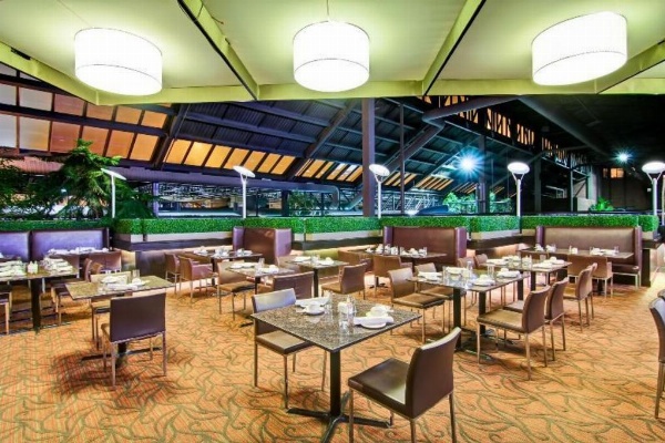 Delta Hotels by Marriott Toronto East image 29